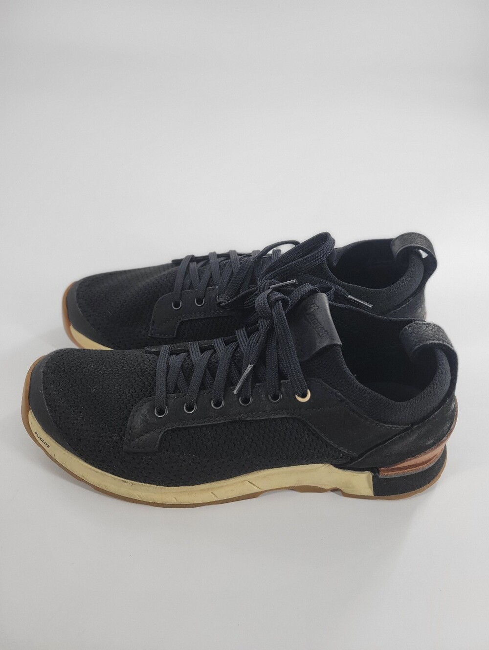 Danner Black and Tan Low-Top Knit Sneakers Size 10